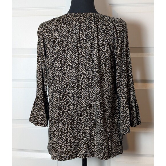 Michael Kors Size M Blouse Micro-Giraffe 3/4 Sleeve Bell Cuff Flowy Designer - Picture 3 of 10